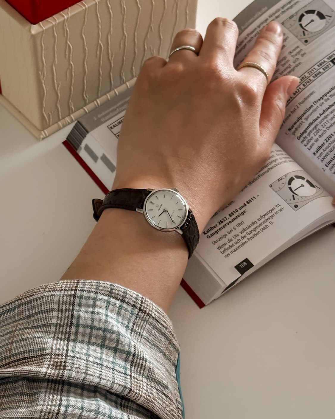 오메가 블루 그레이 다이얼 수동 시계 상품이미지4