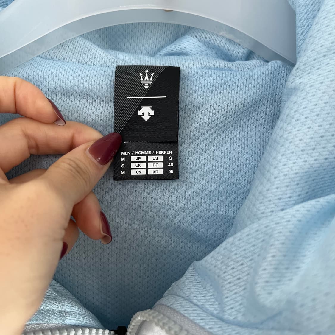 데상트x마세라티 스카이블루 셰르파 플리스 자켓 상품이미지9