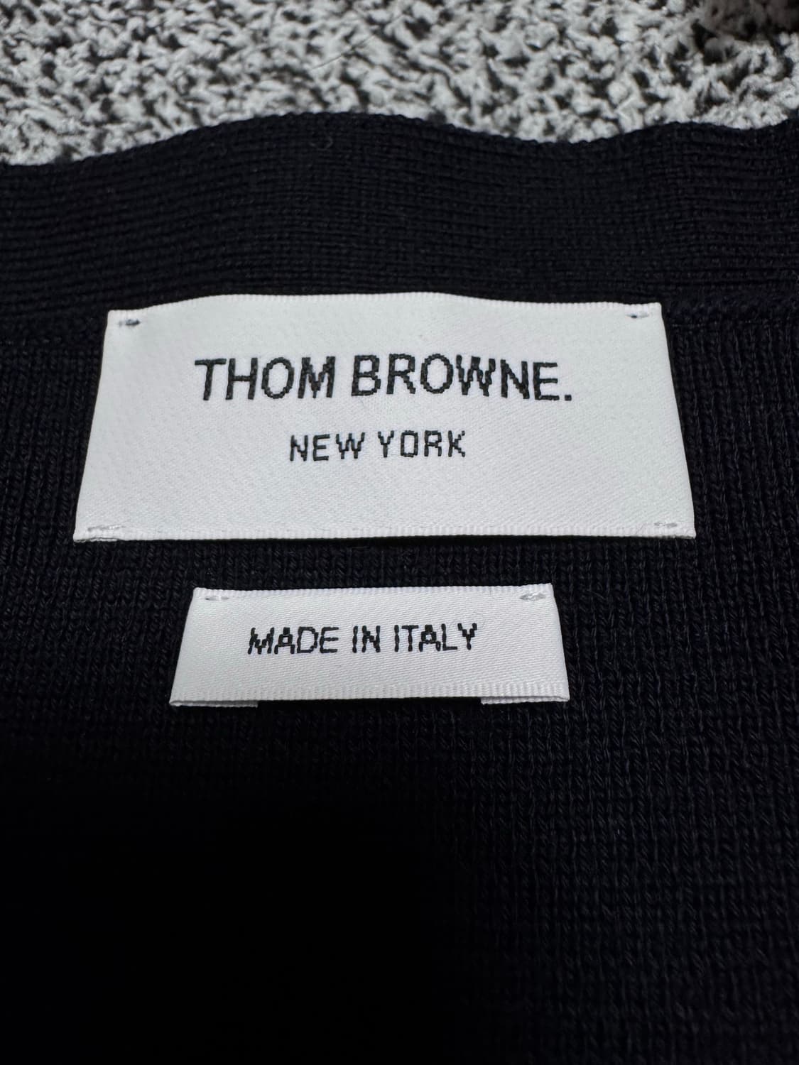 톰브라운 밀라노스티치 금장 가디건 36사이즈 상품이미지2