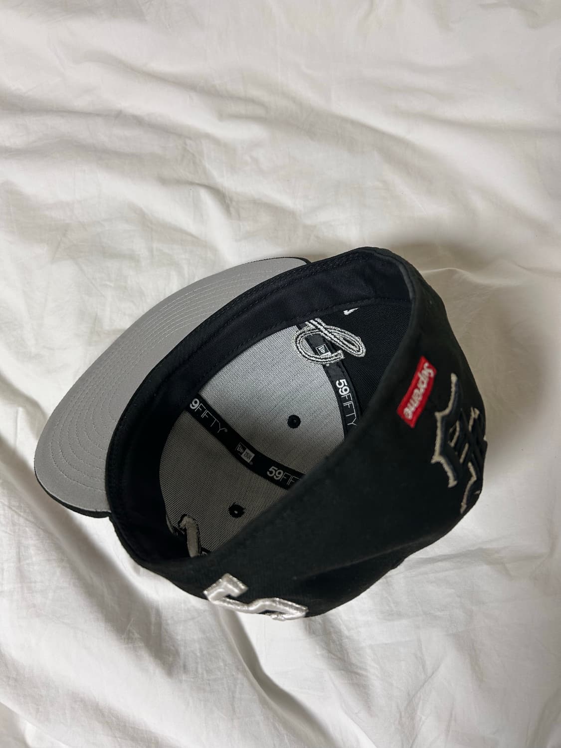 슈프림 멀티 S 로고 뉴에라 블랙 상품이미지6