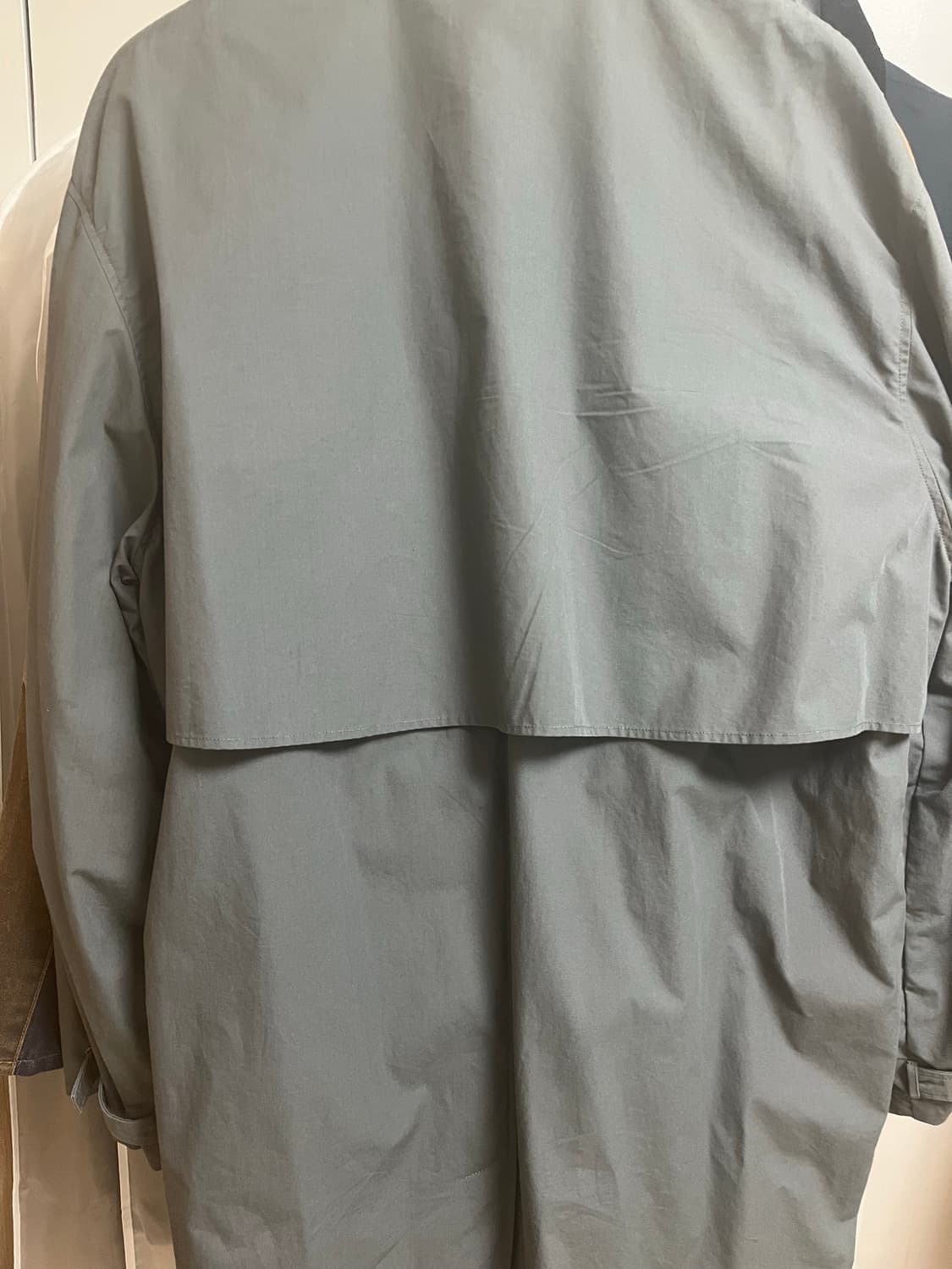 르메르 레인코트 48사이즈 판매합니다. 상품이미지6