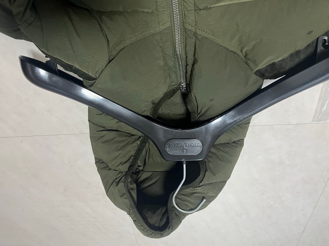 스톤 아일랜드 심리스 나일론 패딩 S (급처) 상품이미지5