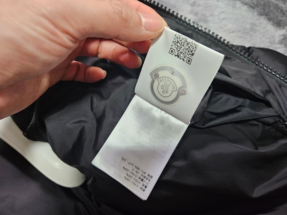 몽클레어 마르크 패딩 블랙 3 상품이미지9