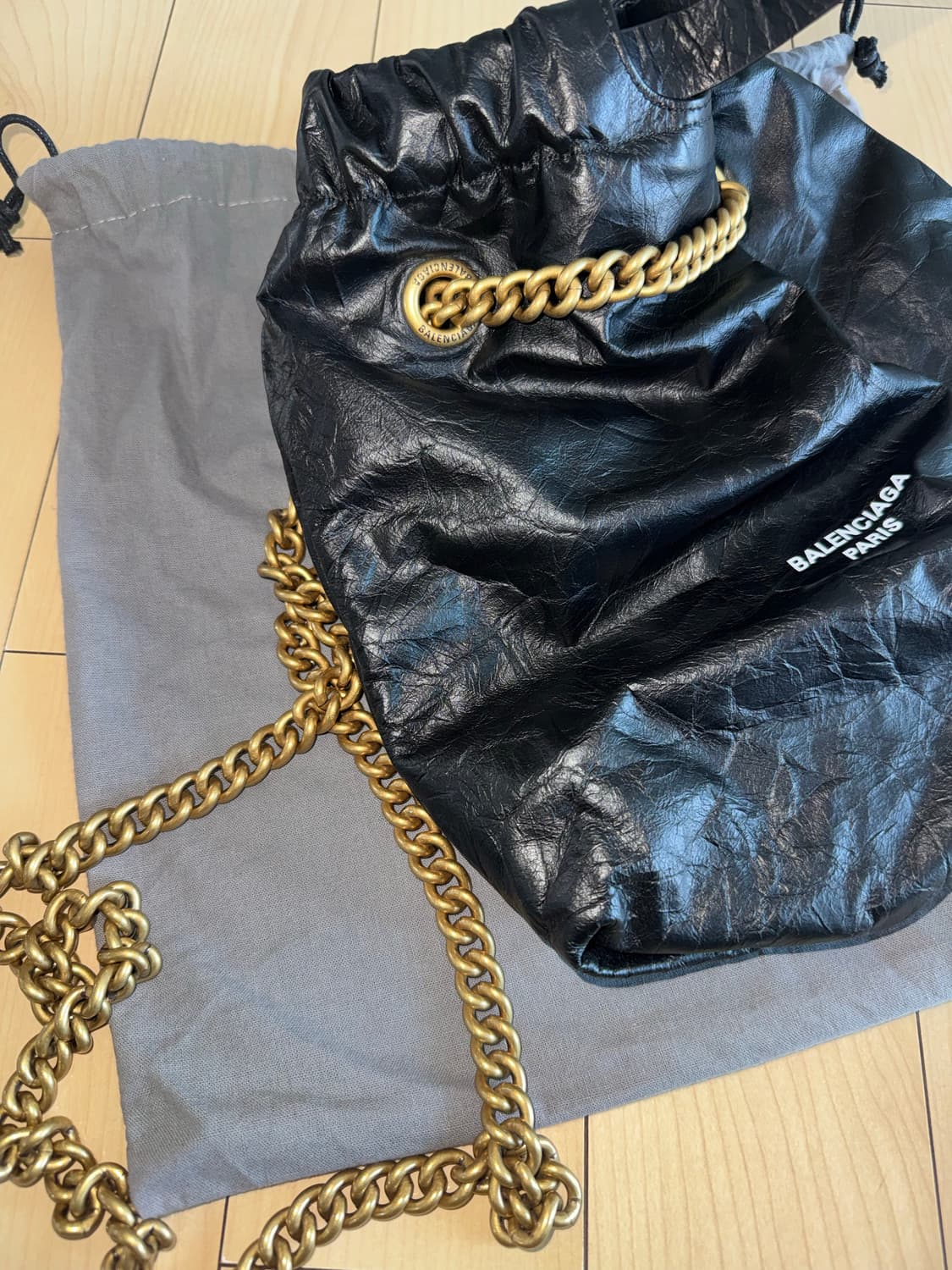 발렌시아가 크러쉬 토트백 스몰 상품이미지1