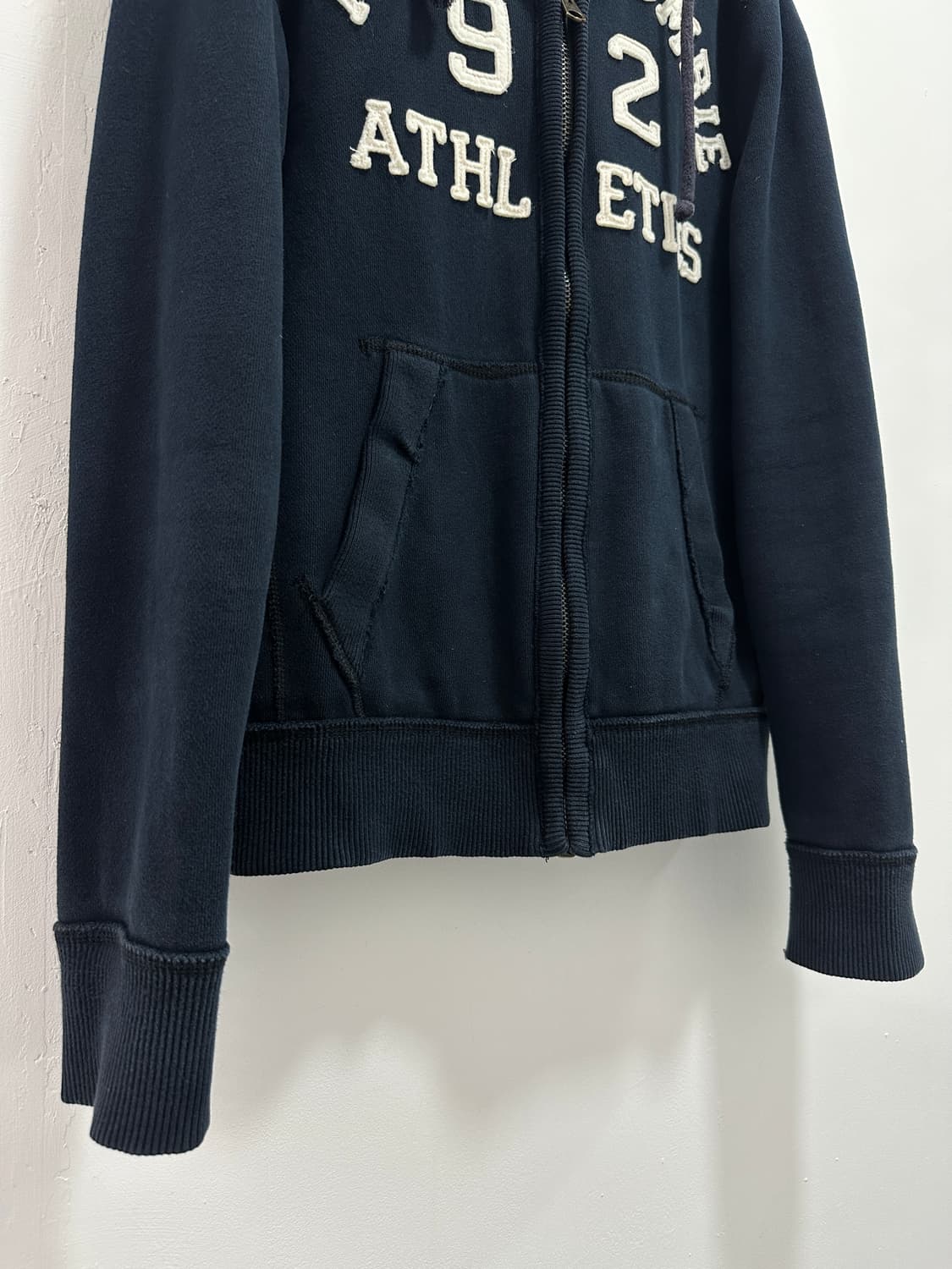 Abercrombie & Fitch logo patch hood zip  상품이미지4