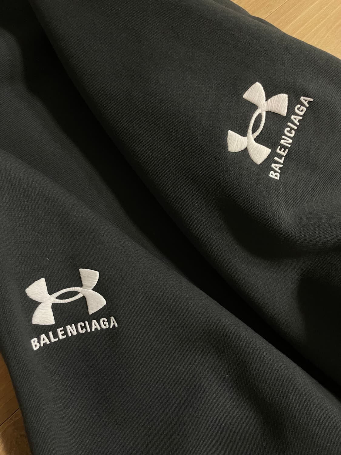 (M) 발렌시아가 X 언더아머 배기 스웻팬츠 상품이미지4