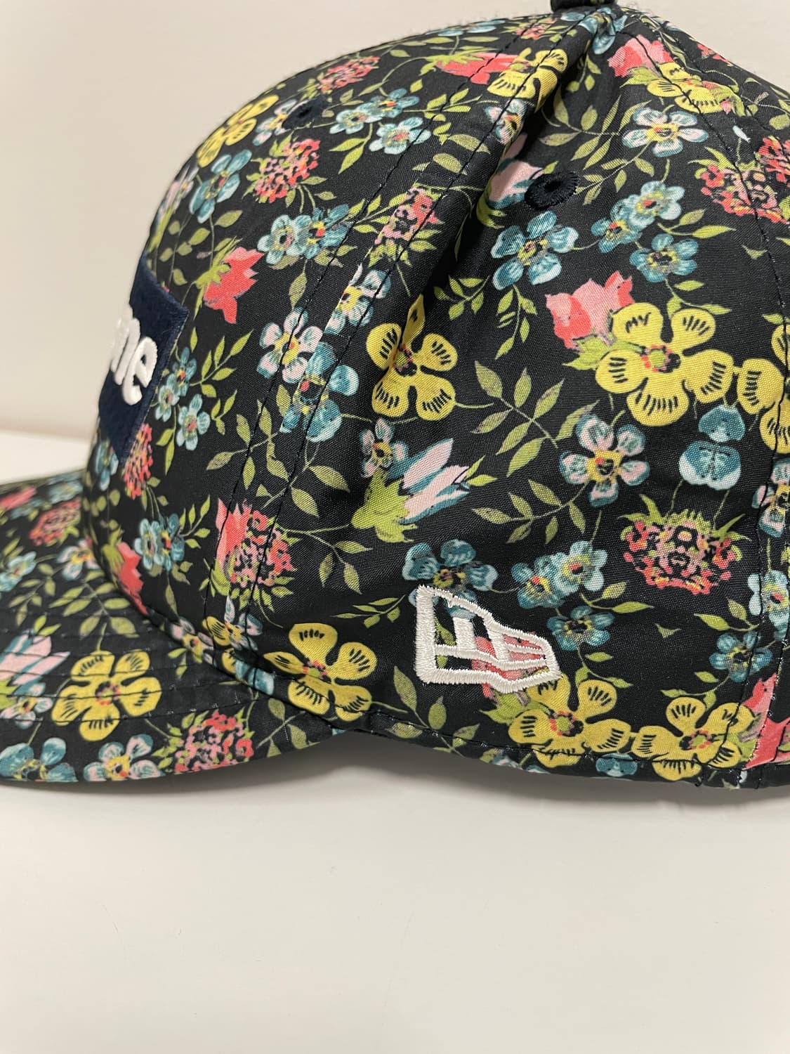 뉴에라x슈프림 플라워 스냅백 상품이미지4