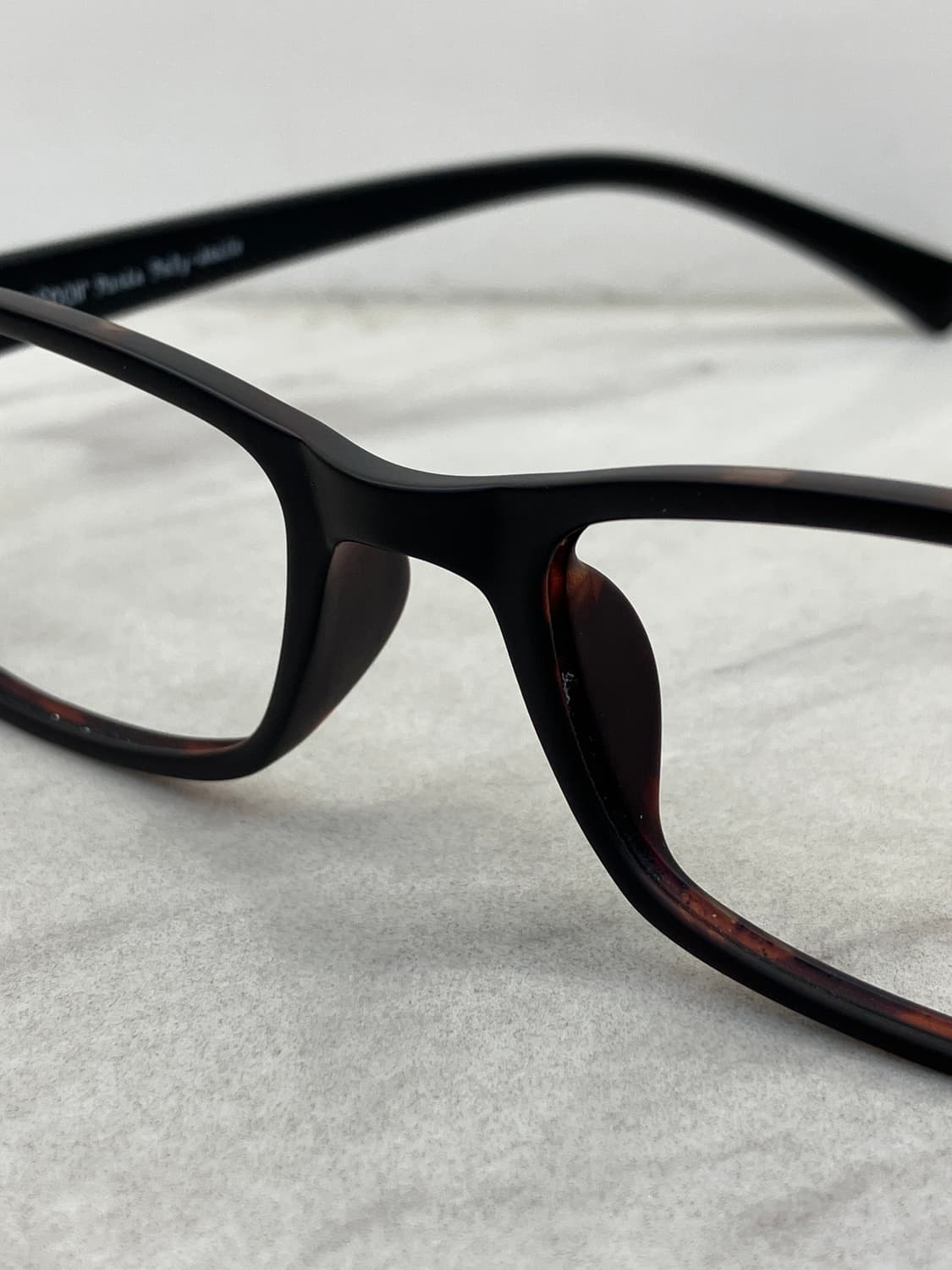 에스쁘아 Espoir 매트 딥브라운 스퀘어 뿔테 안경 상품이미지5