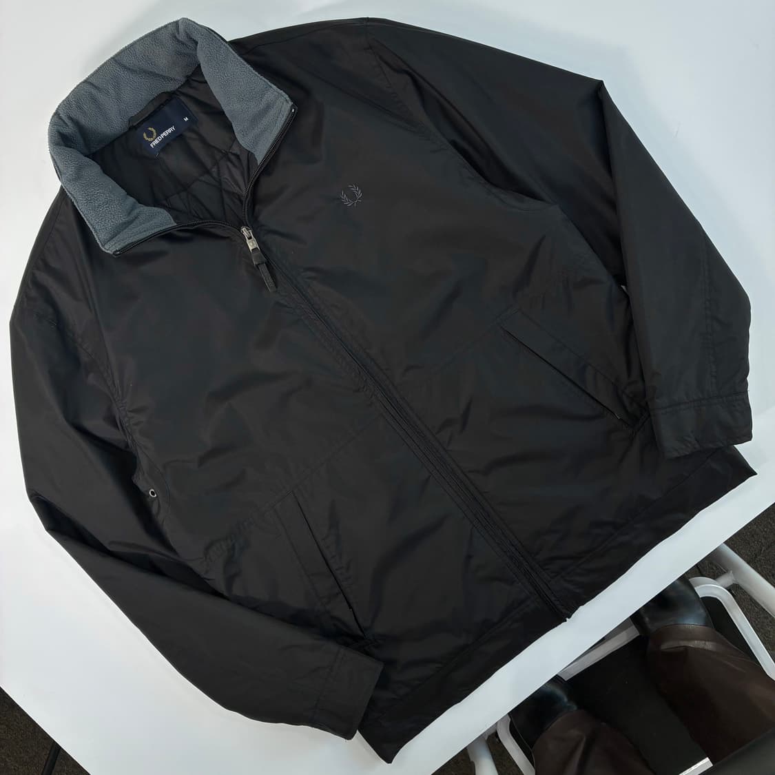 Fredperry  프레드페리 누빔 블랙 블루종 자켓  상품이미지3