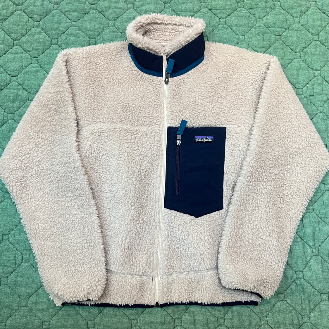 파타고니아 클래식 레트로X 플리스 자켓 내츄럴 상품이미지1