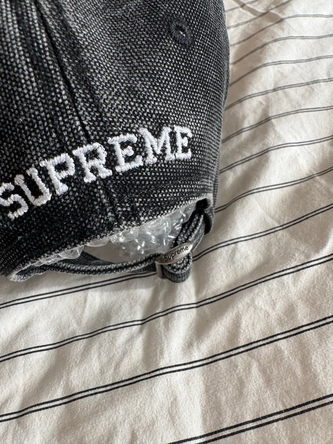 (새상품급 미사용) 슈프림 S로고 피그먼트 볼캡 블랙 원사이즈 상품이미지3