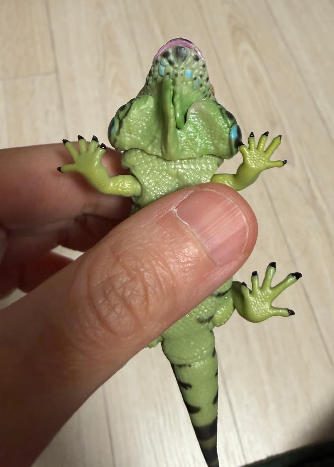 반다이 생물대도감 렙티 그린 이구아나 가챠 피규어 상품이미지2