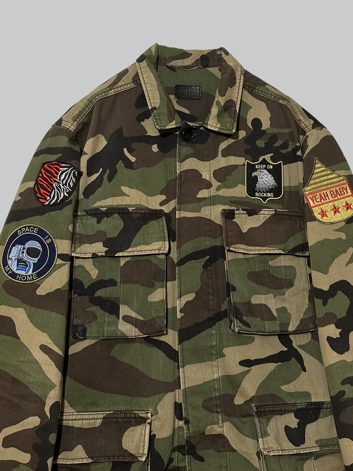 생로랑 밀리터리 패치 자켓 상품이미지2