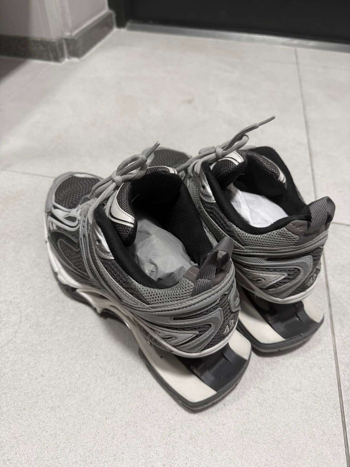 [42] 발렌시아가 엑스팬더 그레이 상품이미지3