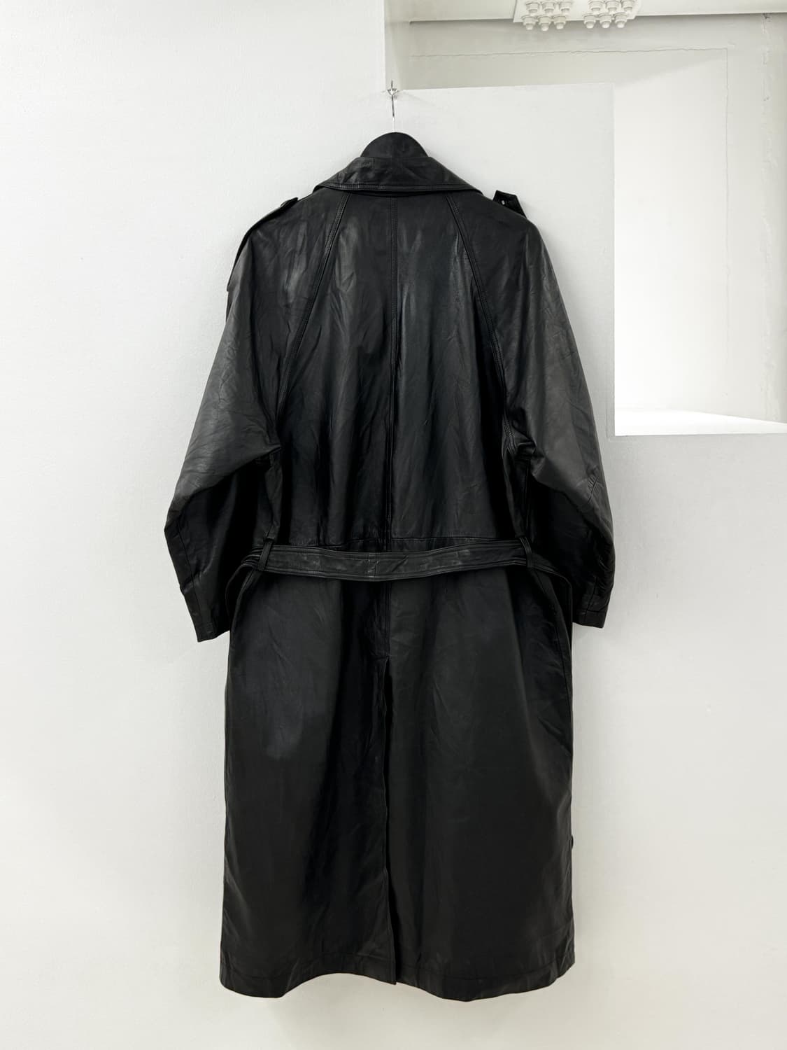 Leather trench coat 상품이미지8