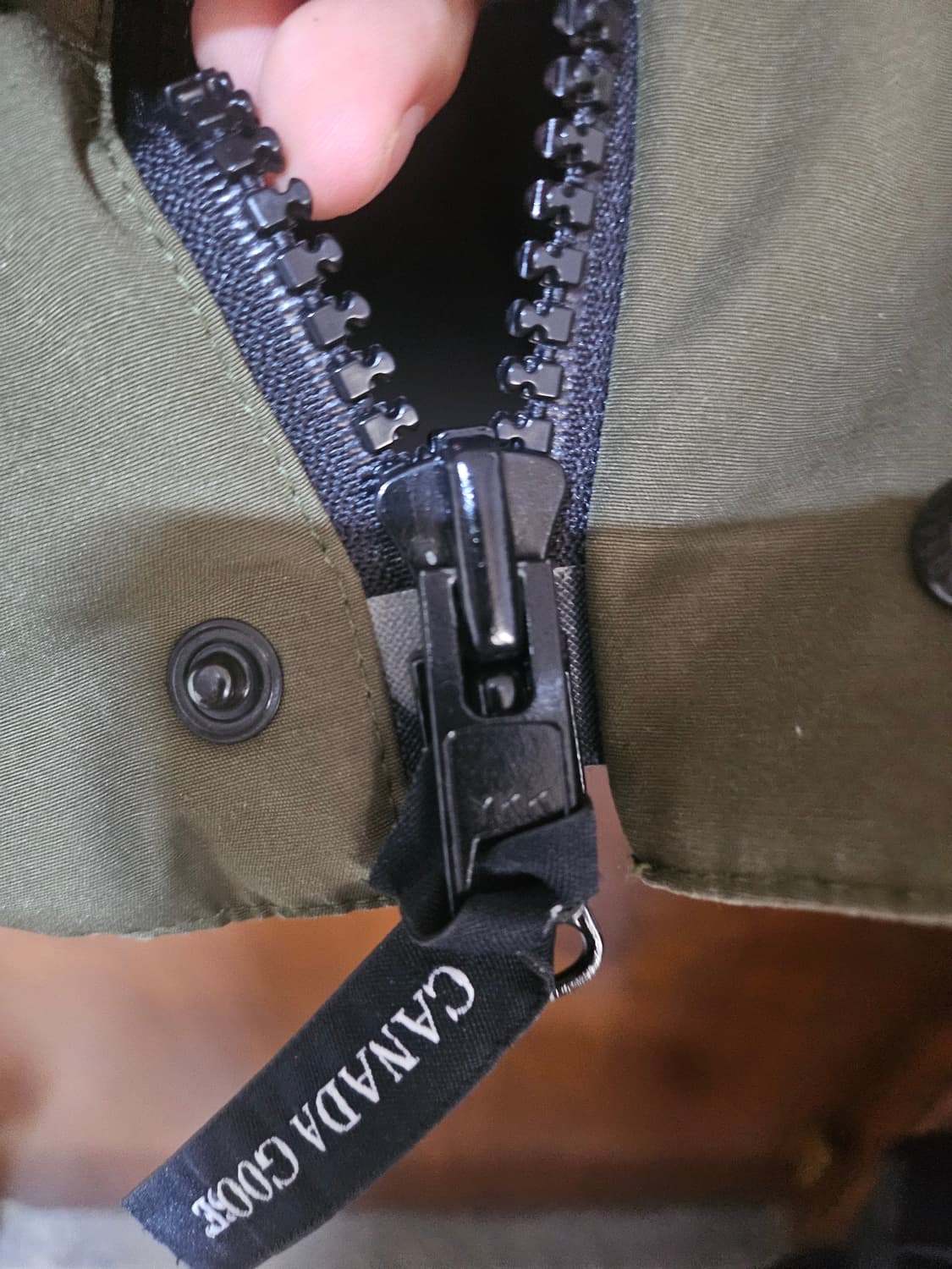 캐나다구스 프리스타일 밀리터리 그린L 상품이미지7