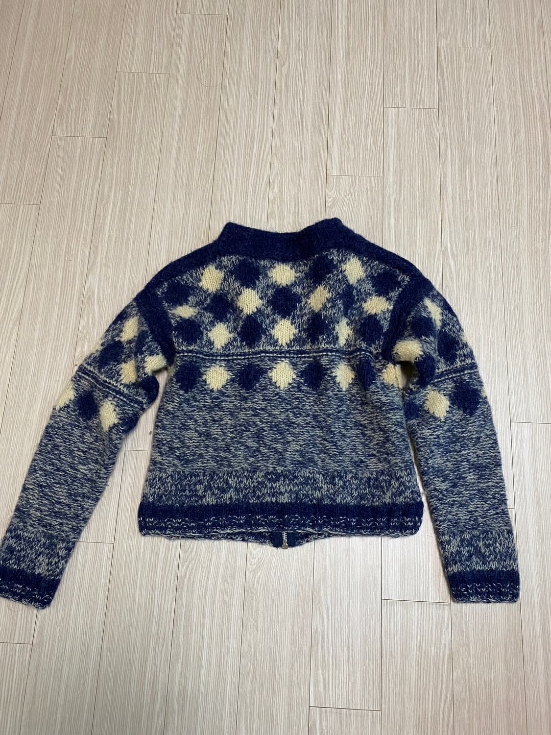 니트 집업 상품이미지3