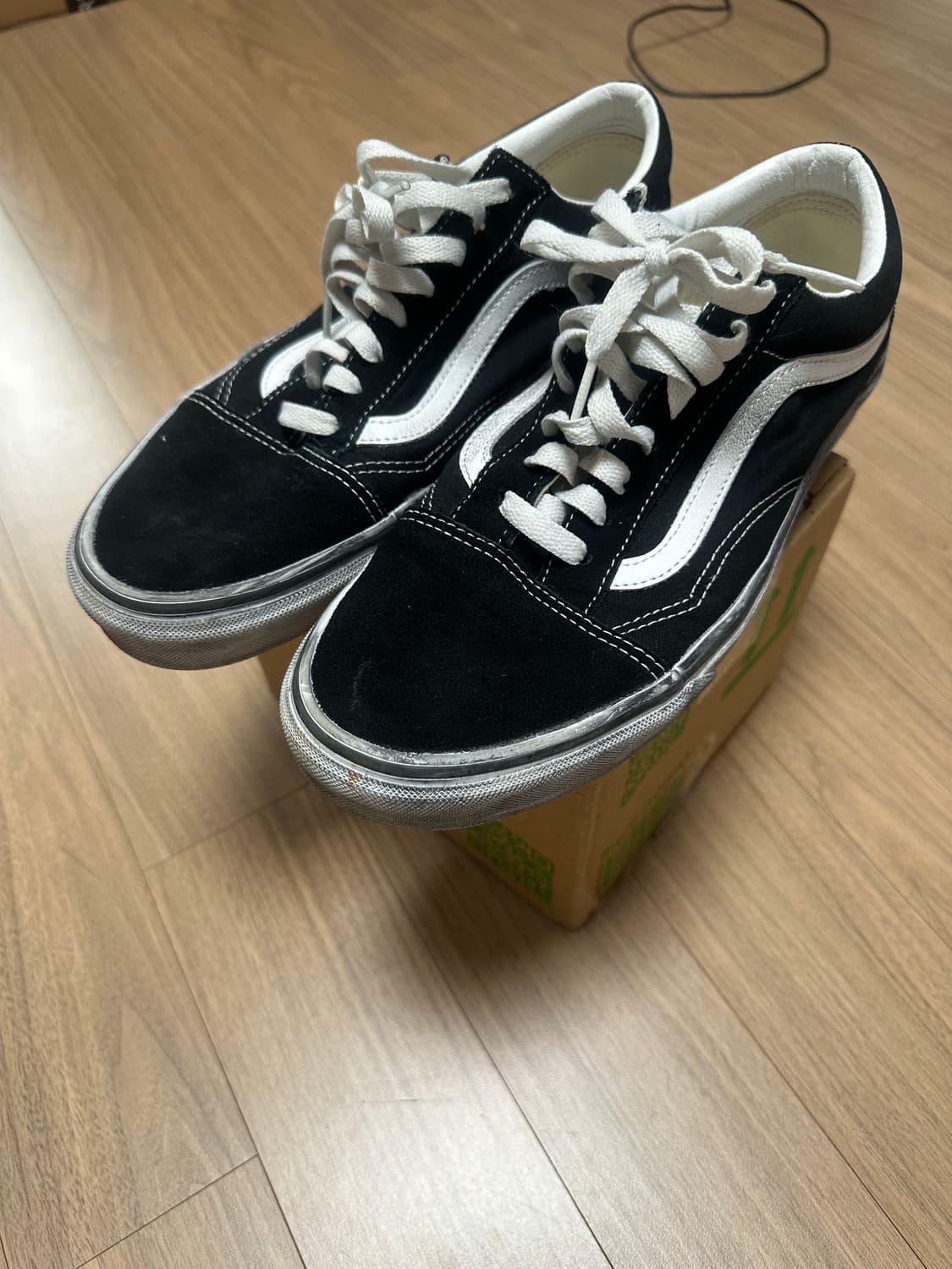 반스 올드스쿨 스트레스드 빈티지 워싱 블랙 화이트 280 상품이미지1