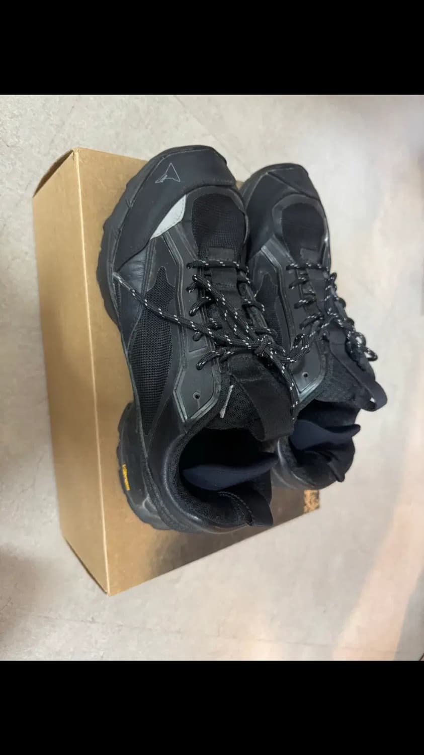 로아 하이킹 락파 블랙 42 상품이미지2