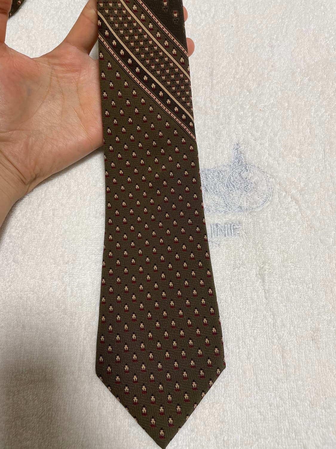 입생로랑 넥타이  상품이미지3
