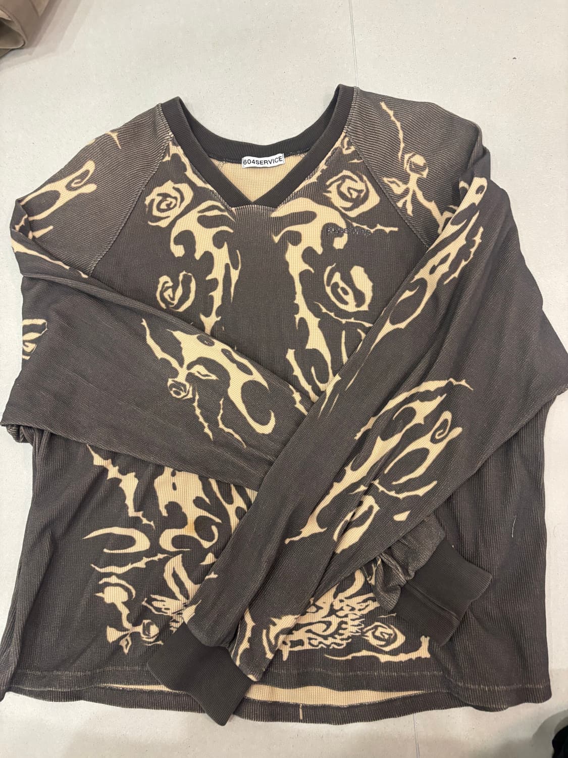 604 Service 패턴 롱슬리브 상품이미지2