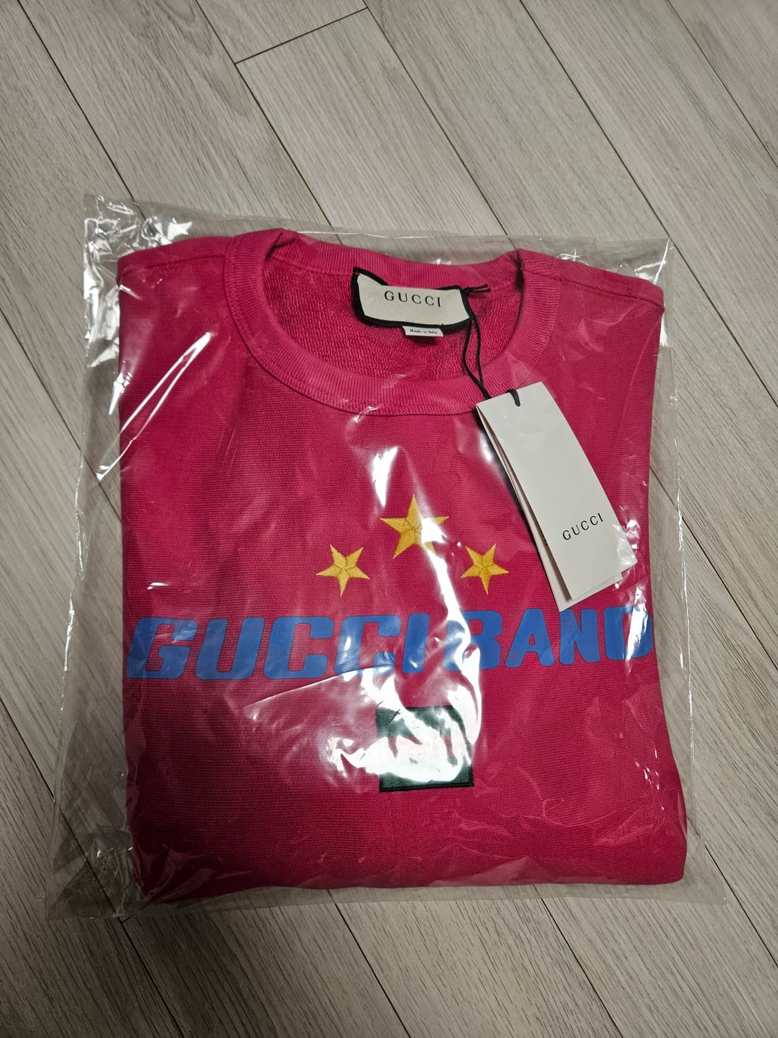 구찌 핑크색 맨투맨 판매합니다. 상품이미지1