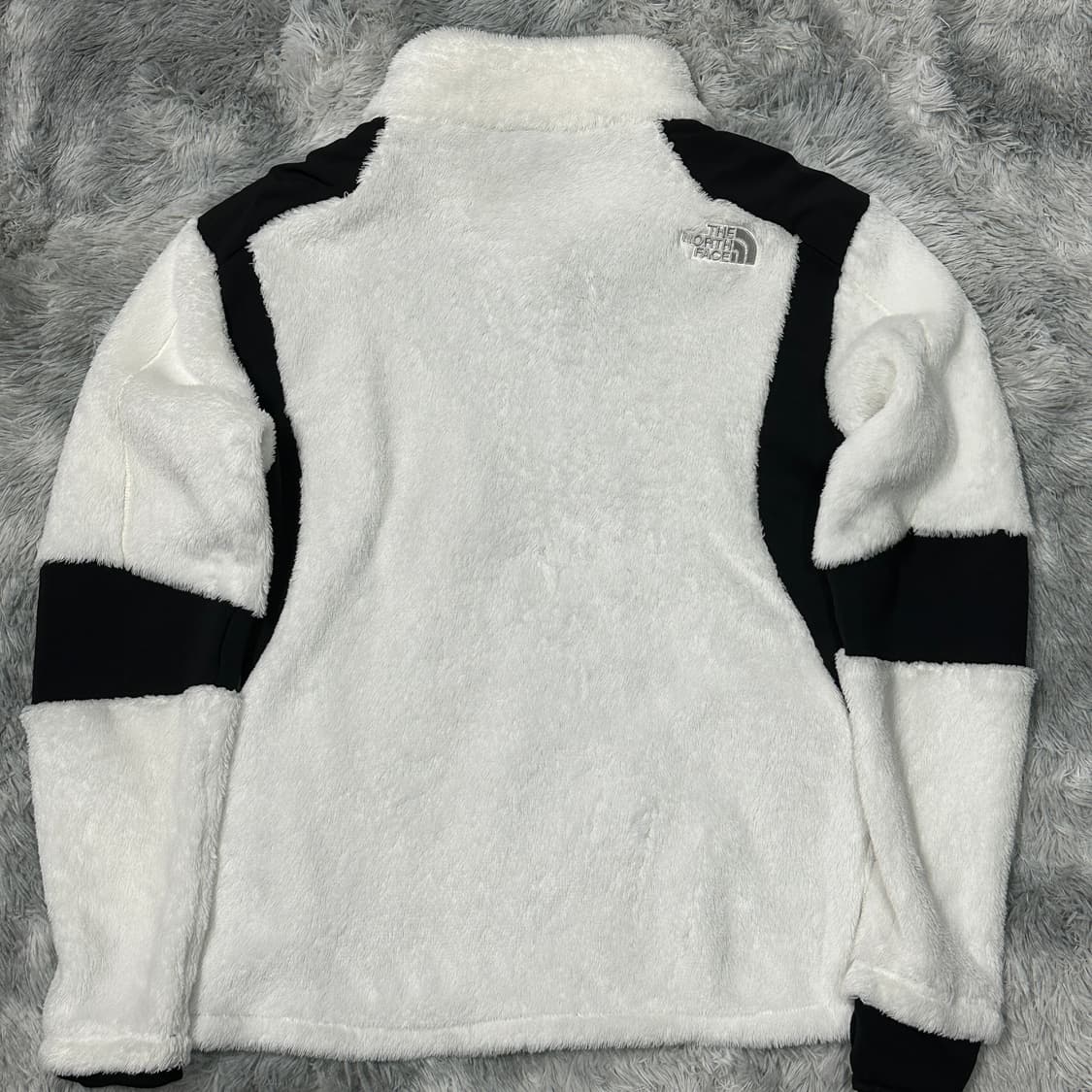 노스페이스 써밋 푸모리 화이트 플리스자켓 XL 상품이미지3