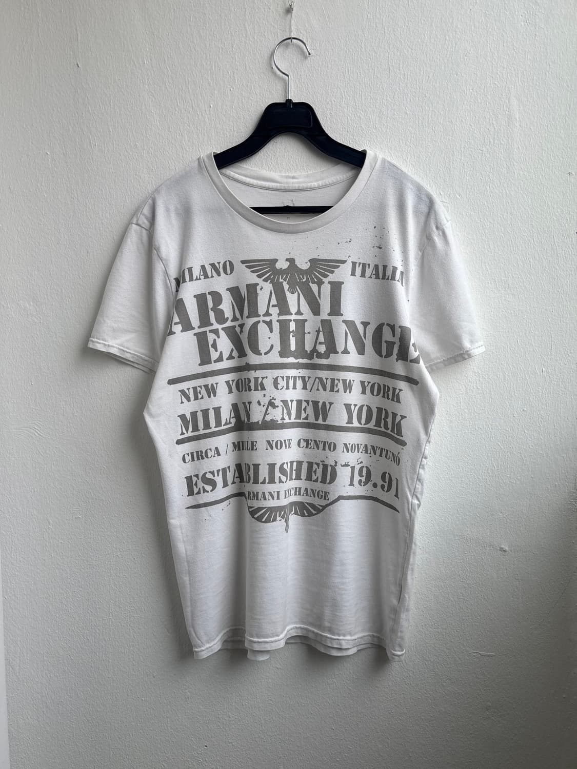 Armani Exchange White Graphic T-shirt 상품이미지3