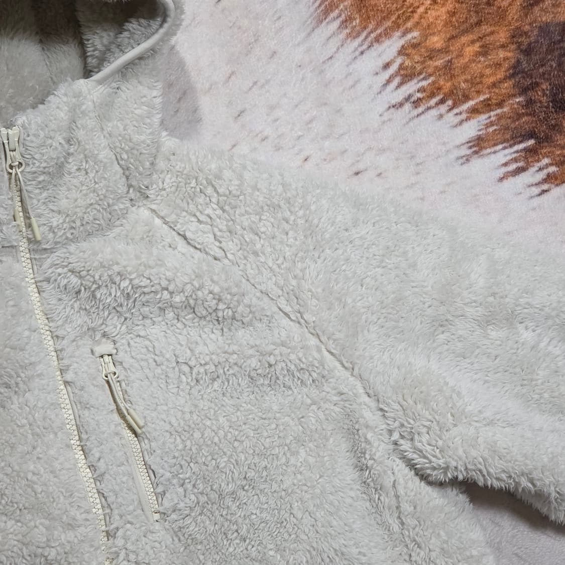 유니클로 화이트 후리스 후드집업 상품이미지3