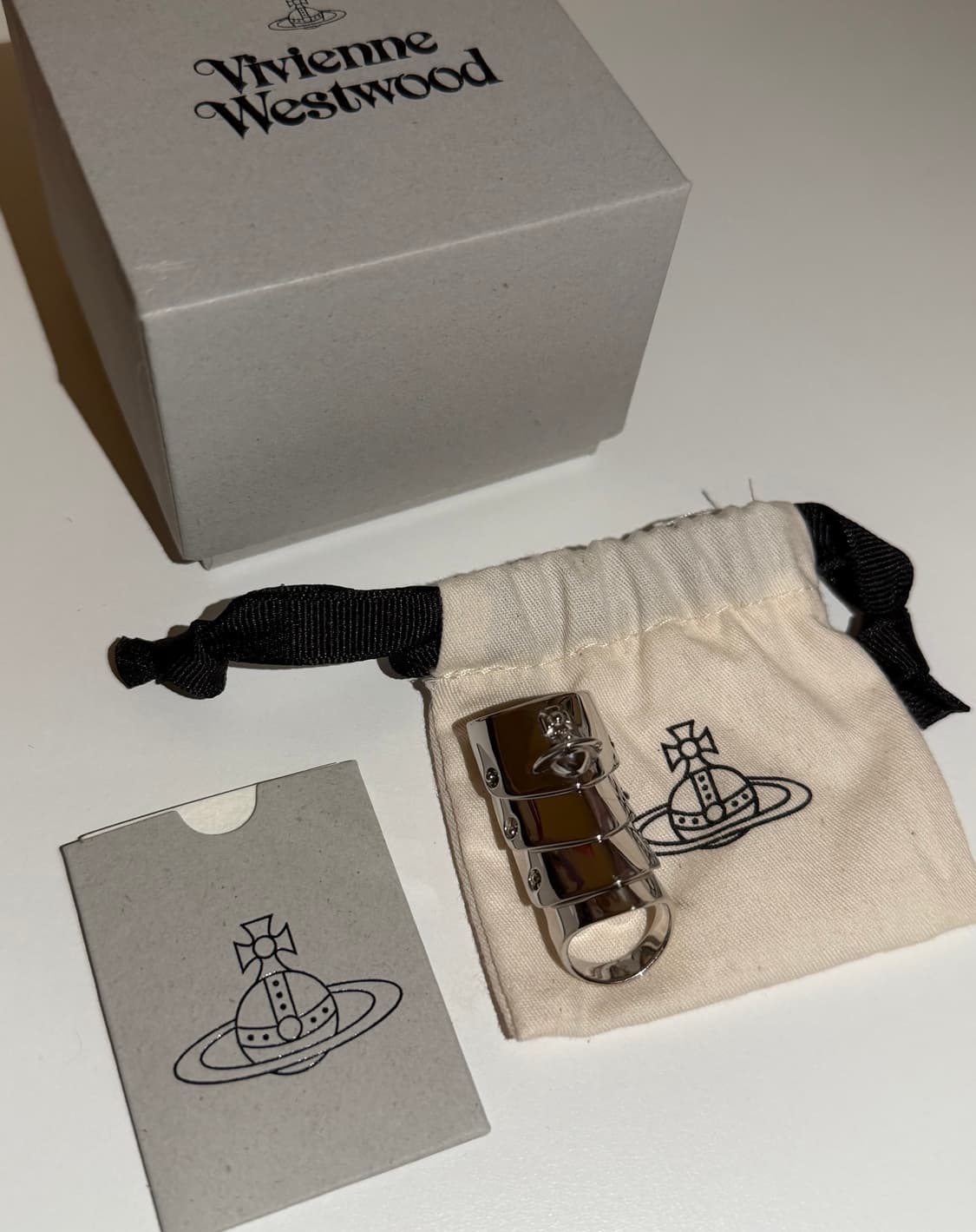 비비안웨스트우드 아머링 반지 상품이미지1