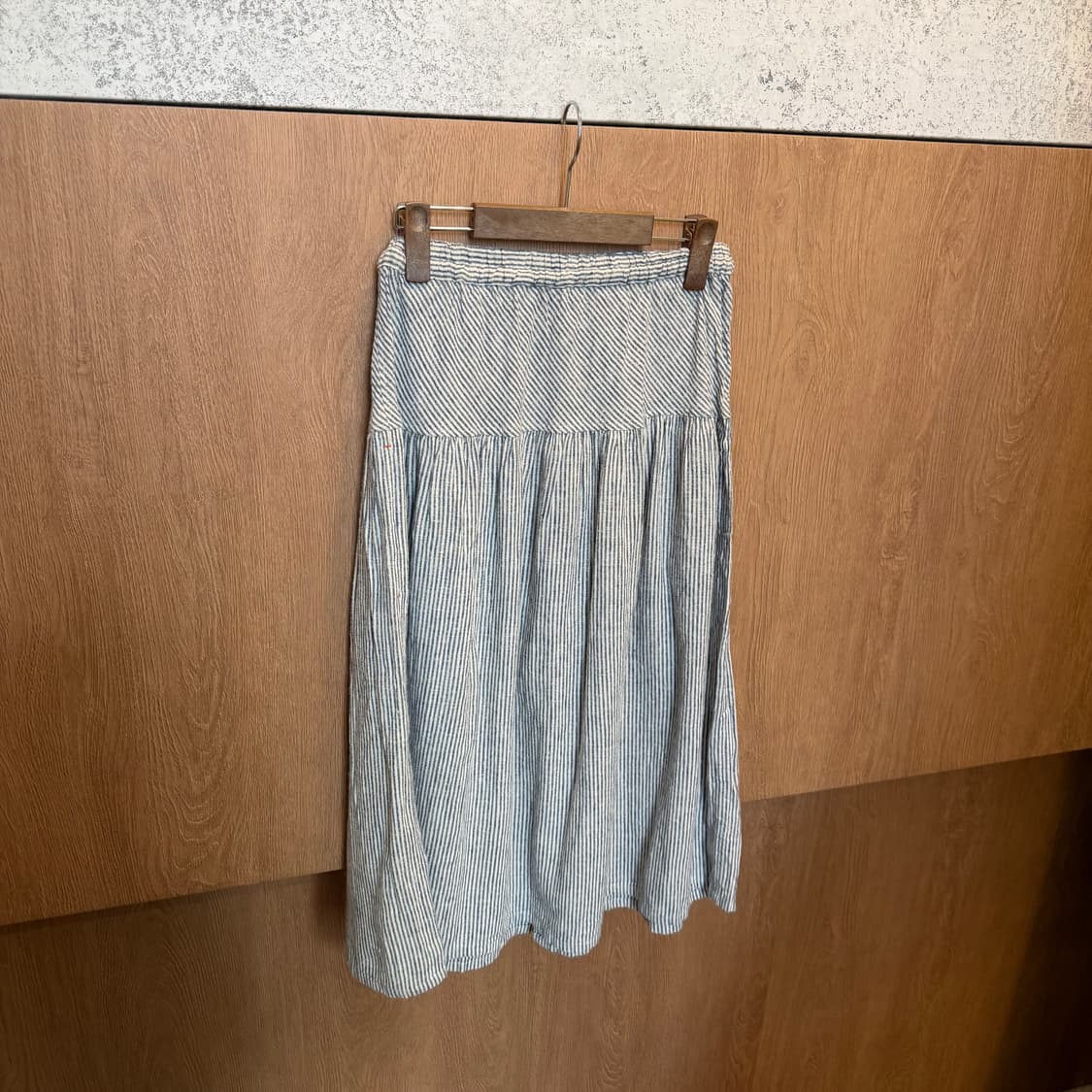 빈티지 밴딩 롱 스커트 스트라이프 패턴 버튼업 디테일 블루 상품이미지2