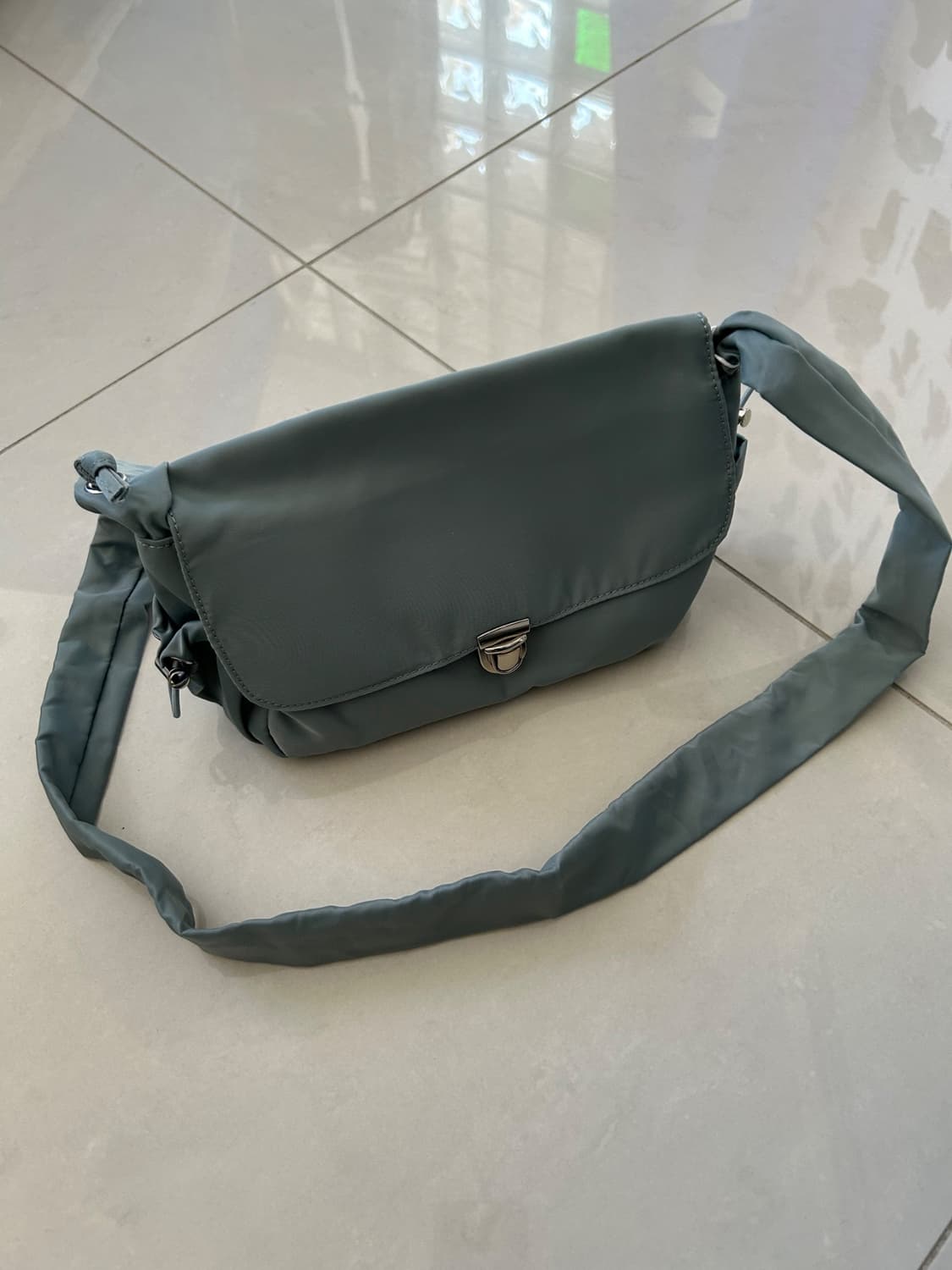 flap shoulder bag  상품이미지1
