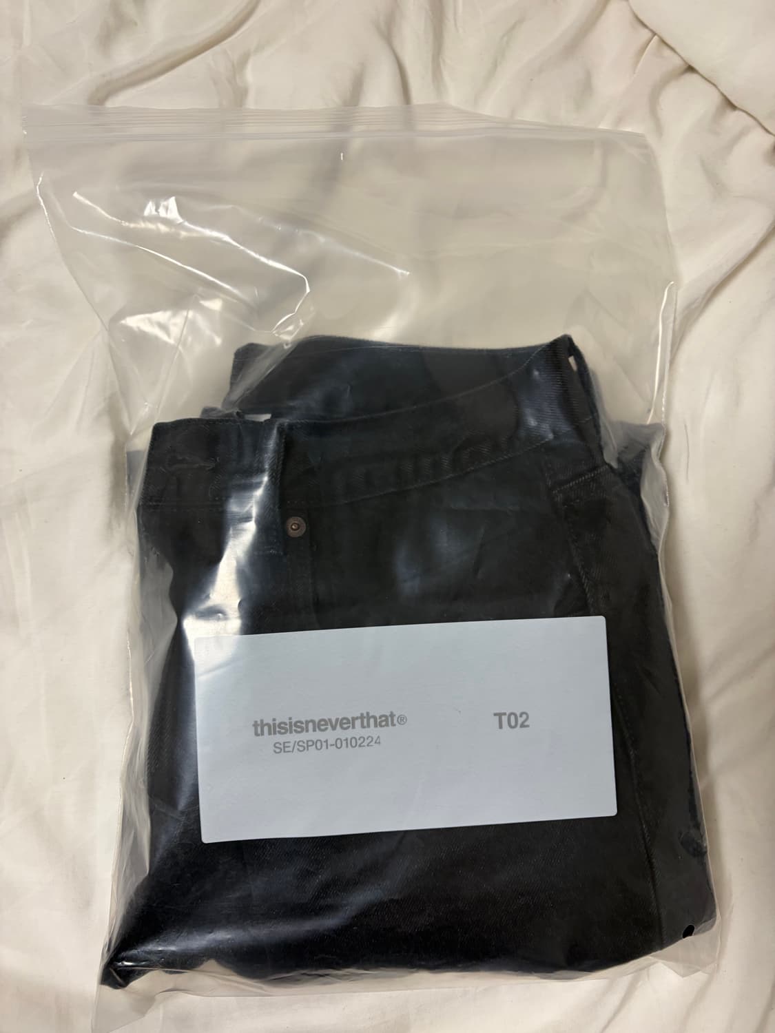 디네댓 레귤러진 블랙 L팝니다. 상품이미지5