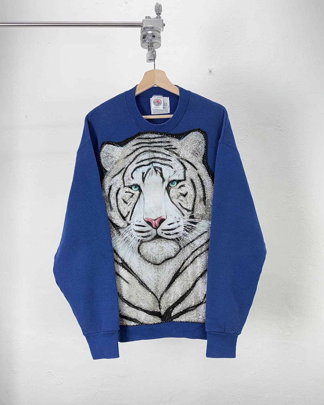 아이얼 마피아 블루 화이트 타이거 이매진 스털링 스웻 셔츠 상품이미지1