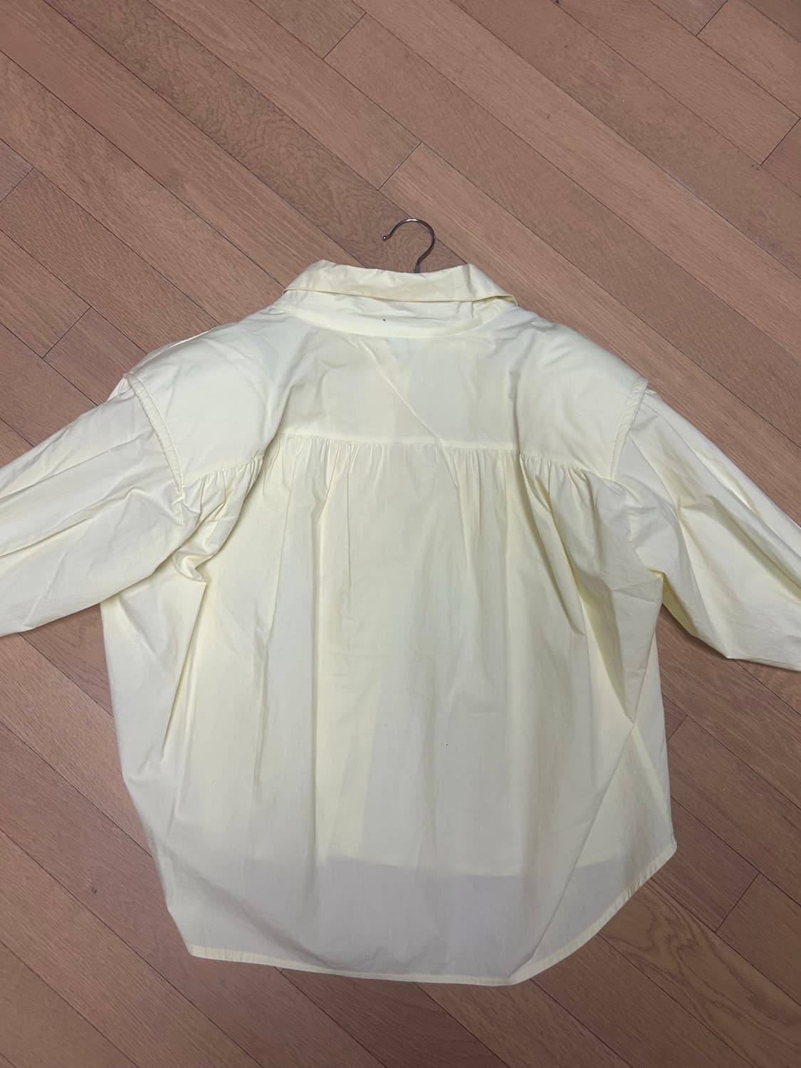 더일마 레몬색 볼륨 셔츠 상품이미지2