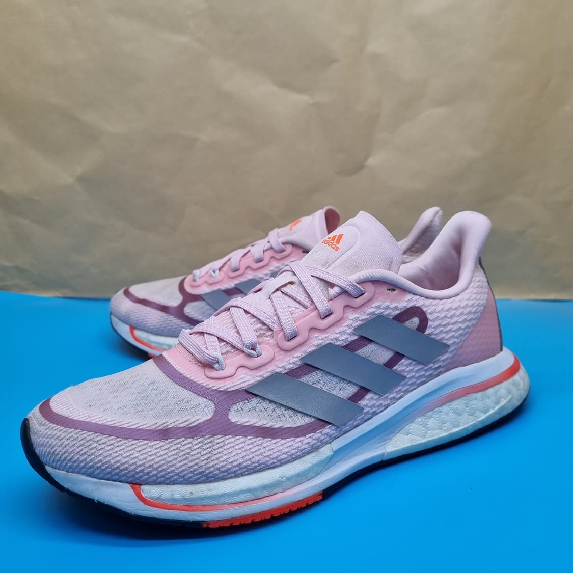 아디다스 슈퍼노바 여성운동화230 상품이미지1