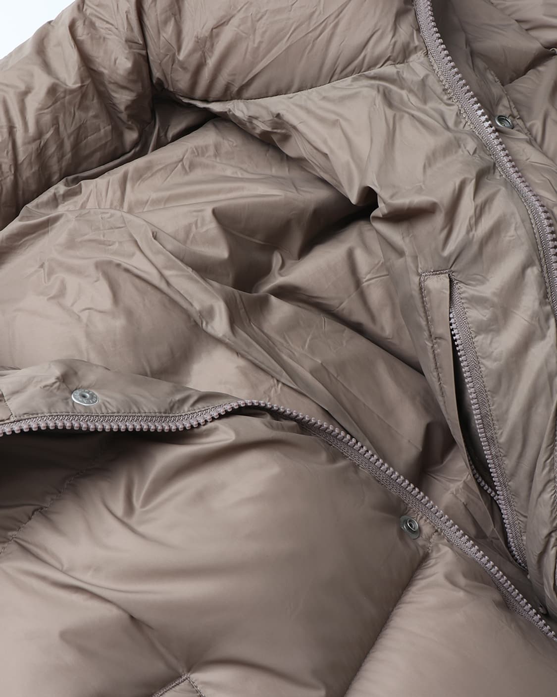 BEAMS Water Repellent Nylon Down Jacket 상품이미지7