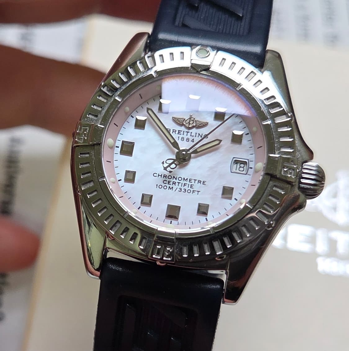 레어] 브라이틀링 칼리스티노 핑크자개 크로노미터 쿼츠 스틸 여성용 풀셋 상품이미지6