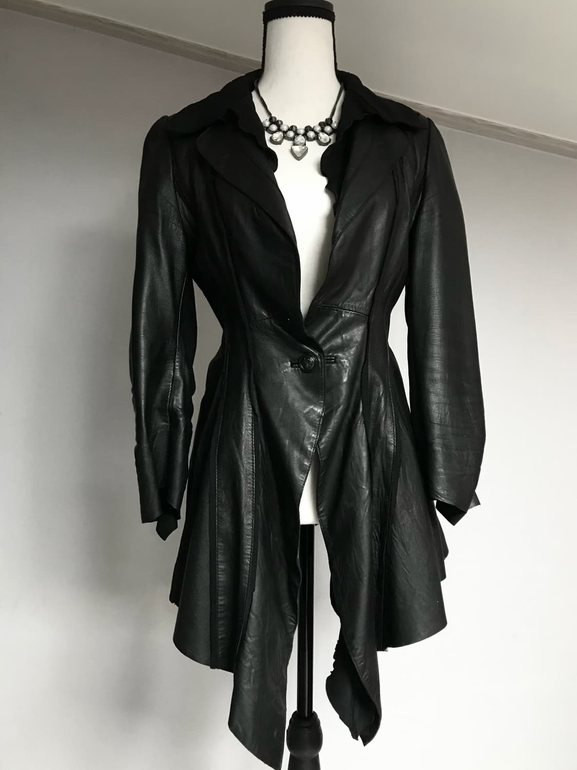 BLACK DRAPE LEATHER JACKET 상품이미지1