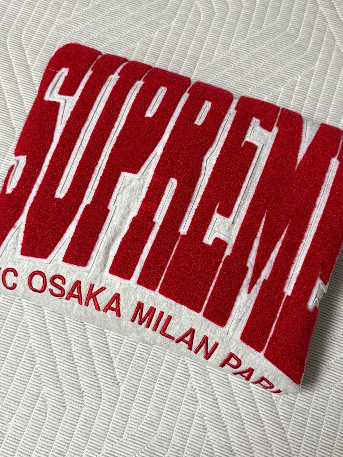 슈프림 시티스 아크 크루넥 그레이 상품이미지3