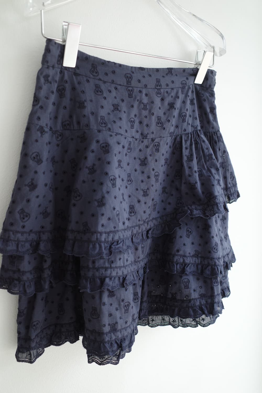 Skull Eyelet cancan skirt is 상품이미지5