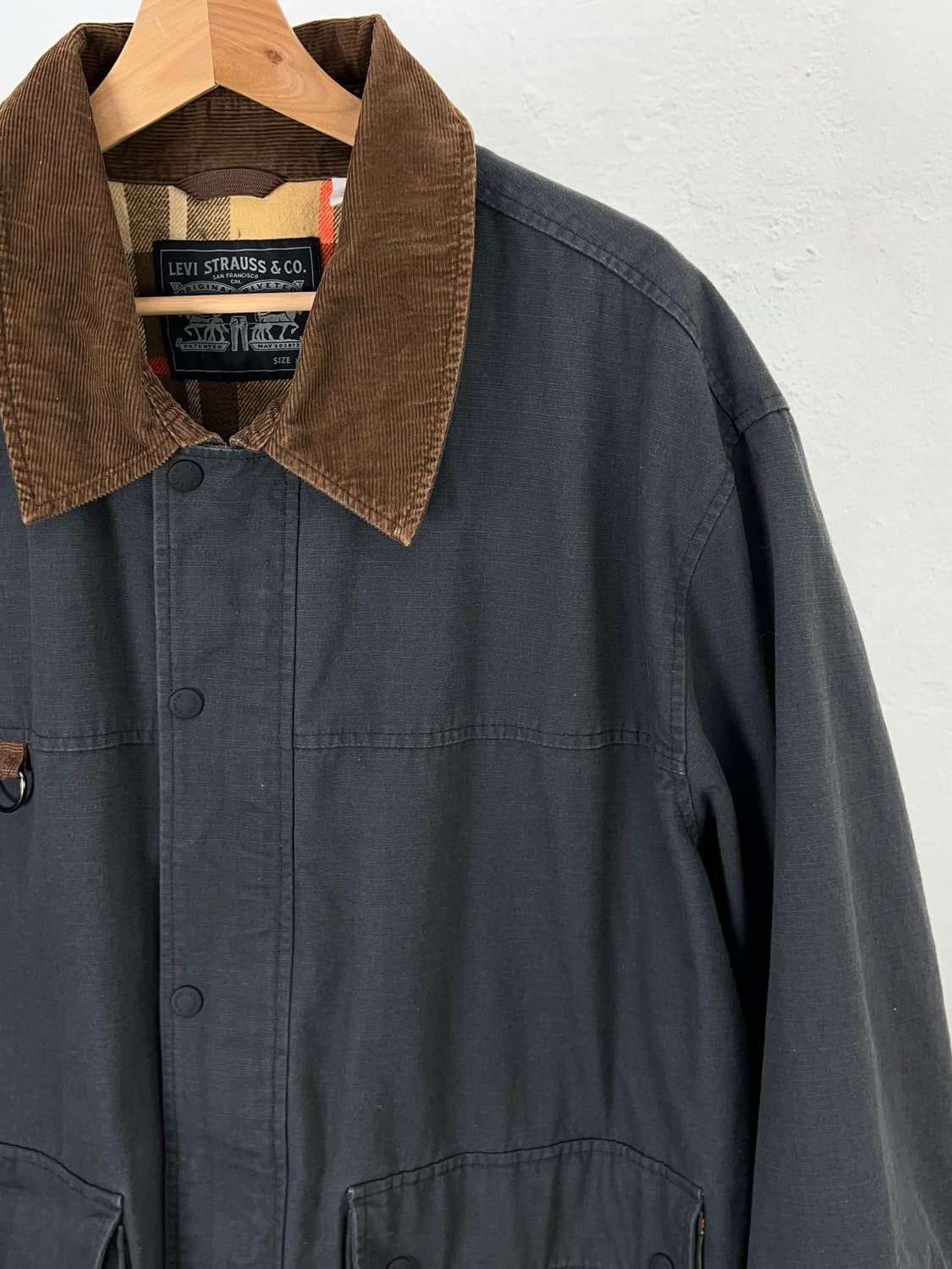 리바이스 다크 그레이 코듀로이 카라 헌팅 자켓 상품이미지3