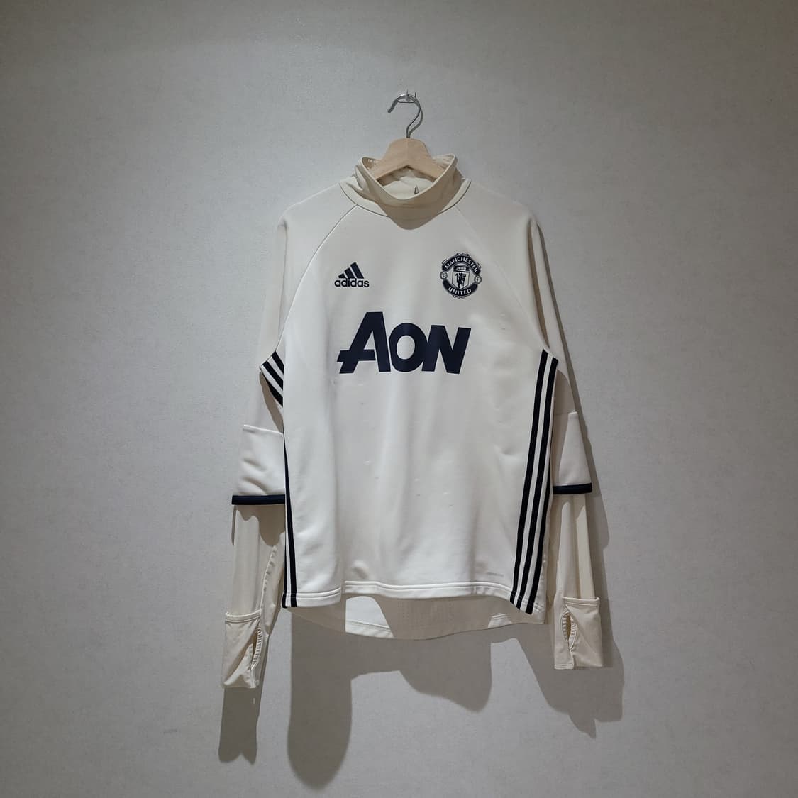 아디다스 맨체스터 유나이티드 트레이닝 탑  상품이미지1