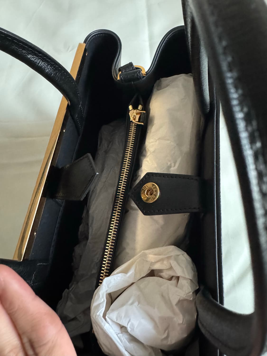 펜디 투쥬르 토트백 상품이미지4