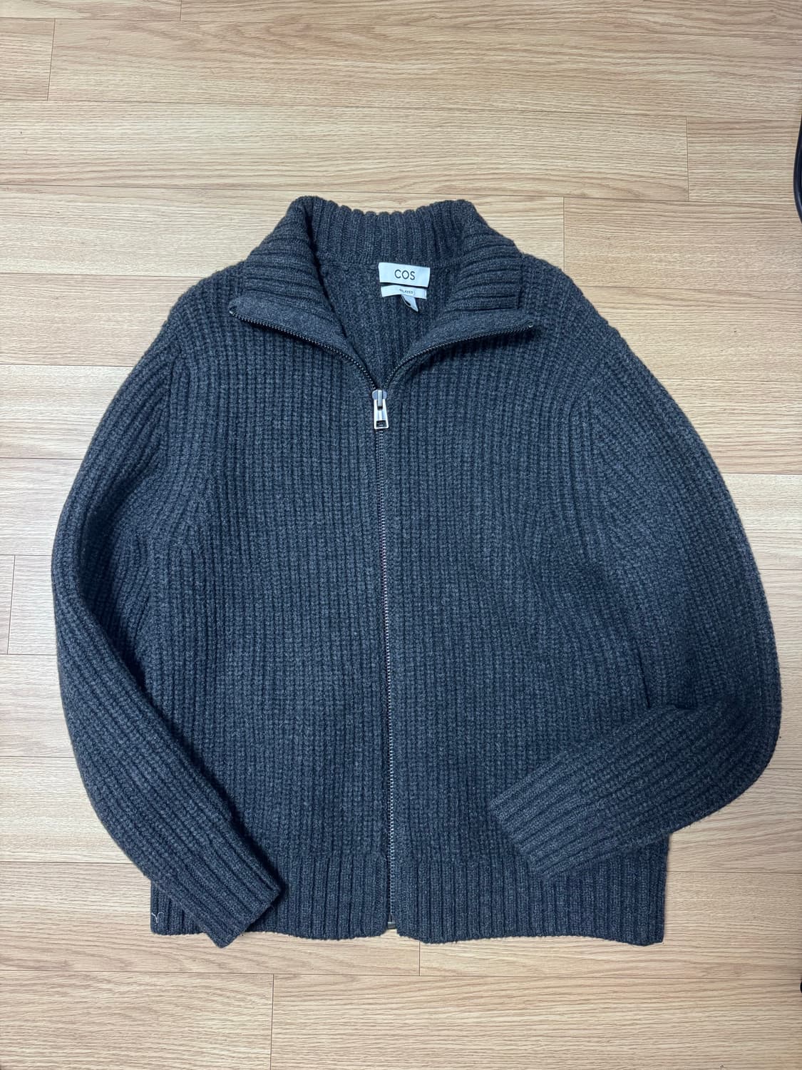 COS 퍼널넥 헤비 울 자켓 S사이즈 상품이미지2