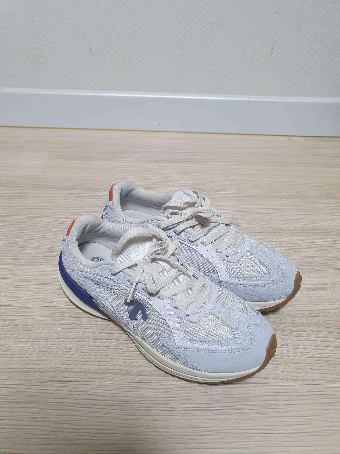 데상트 크론 하이퍼메쉬 운동화 260 상품이미지2