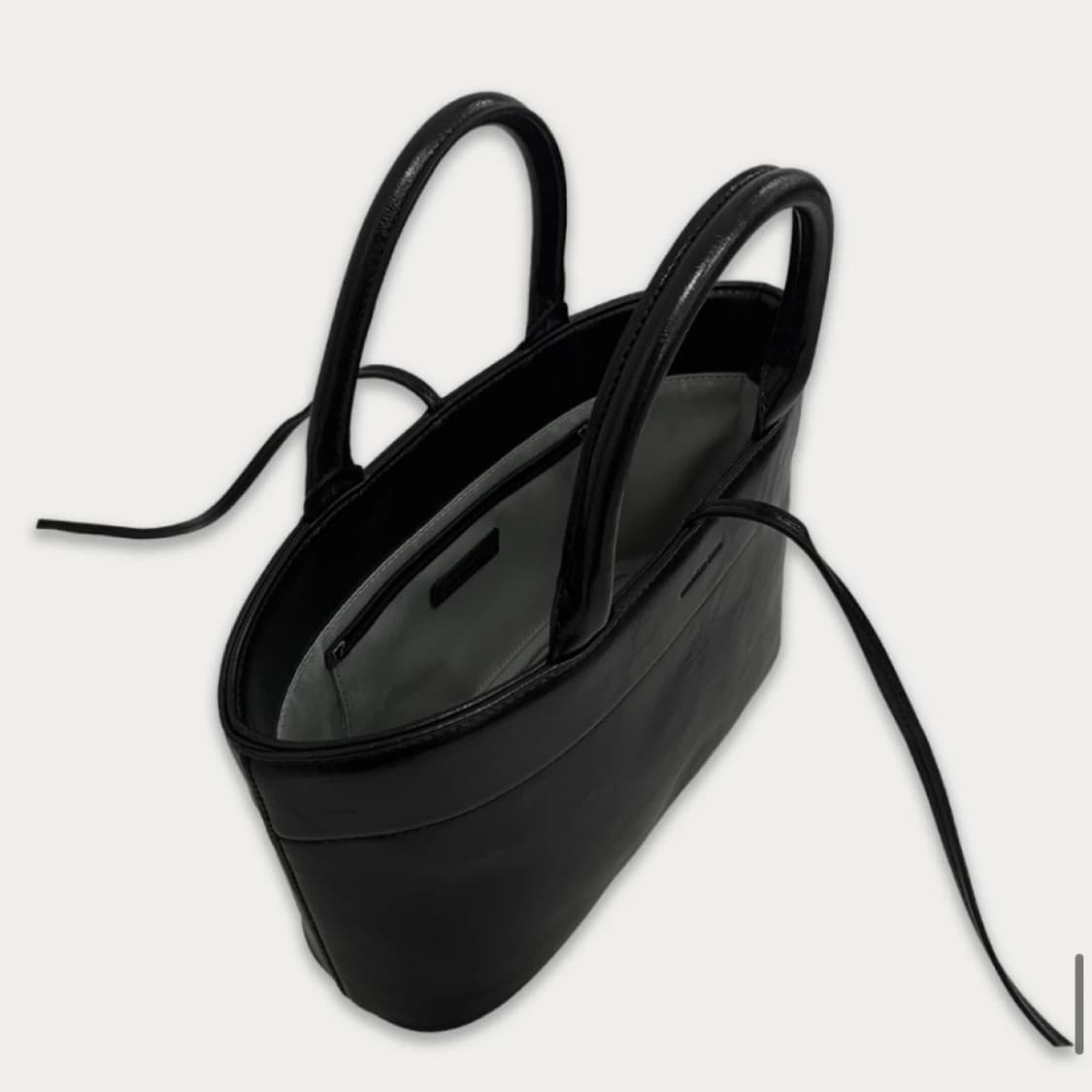 새상품 썸웨어버터 디어토트백 블랙 상품이미지4