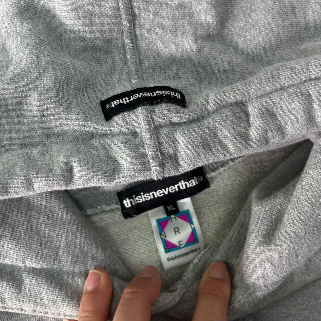 105 디스이즈네버댓 사이드라인 후드티 상품이미지2