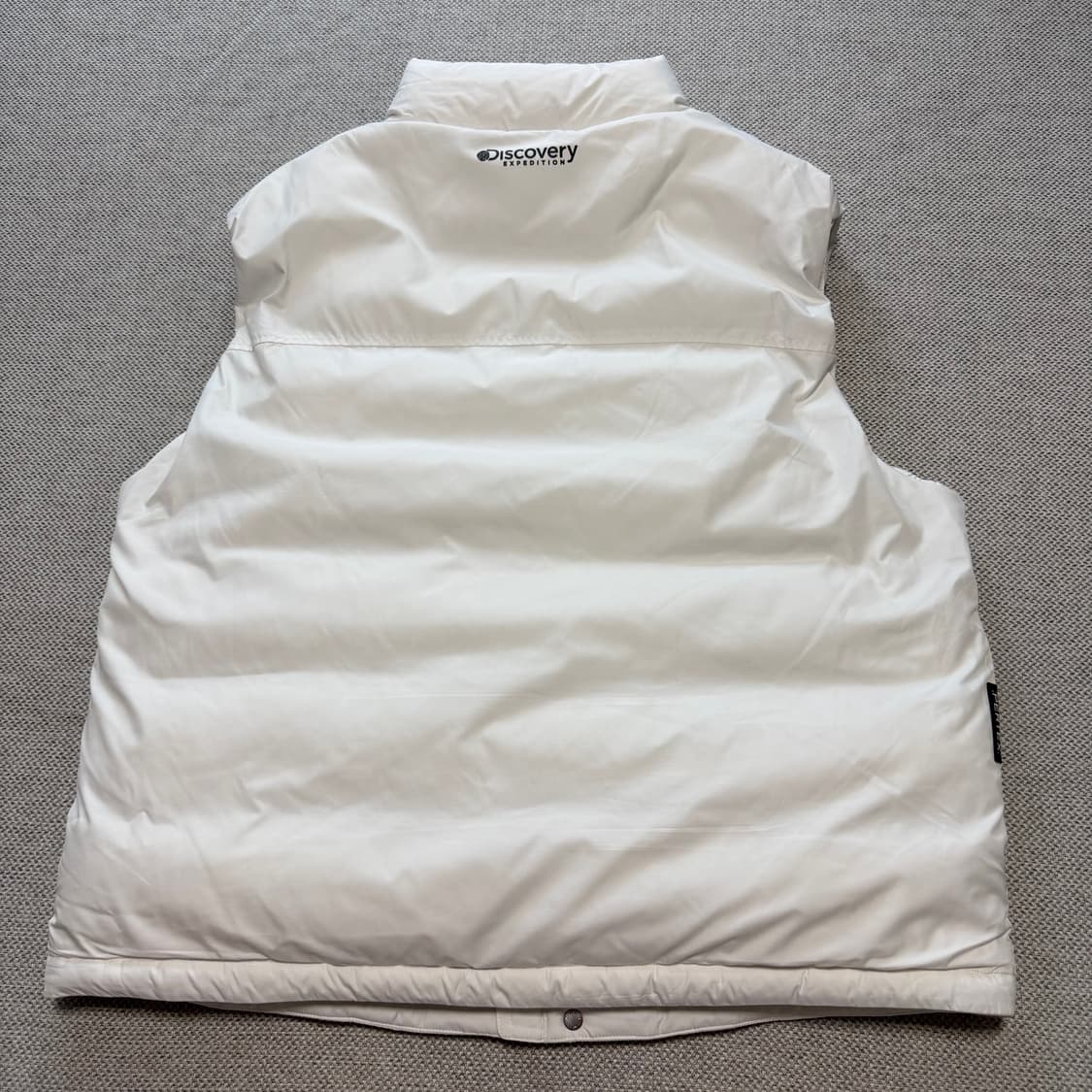 디스커버리 다운 패딩 조끼 상품이미지4