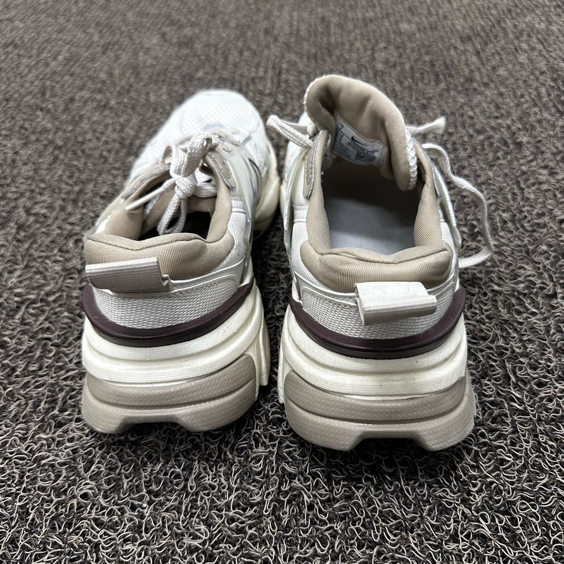 NIKE 나이키 V2K 런 라이트 운동화 240 상품이미지6